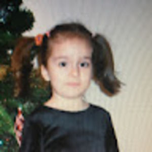 Meet your Posher, Yana